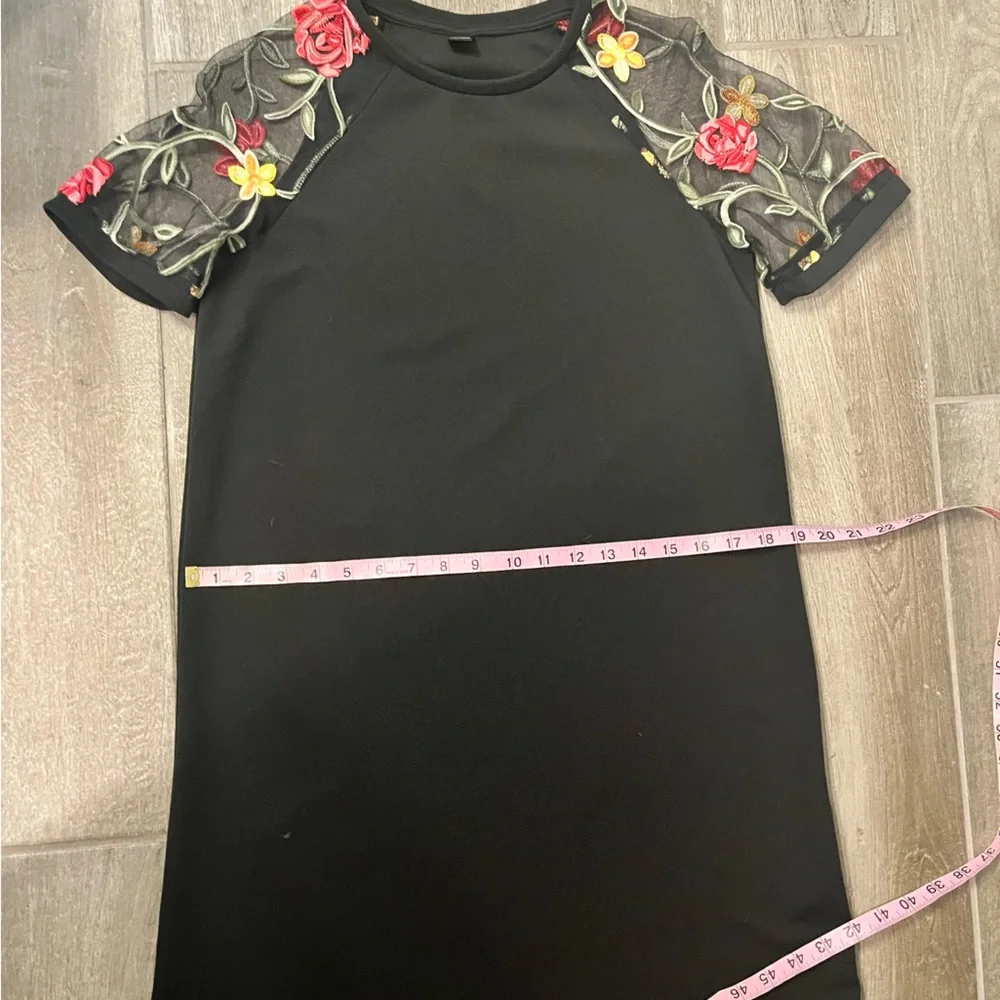 Floral Embroidery Contrast Mesh Raglan Sleeve Dress Size M - Picture 8 of 8